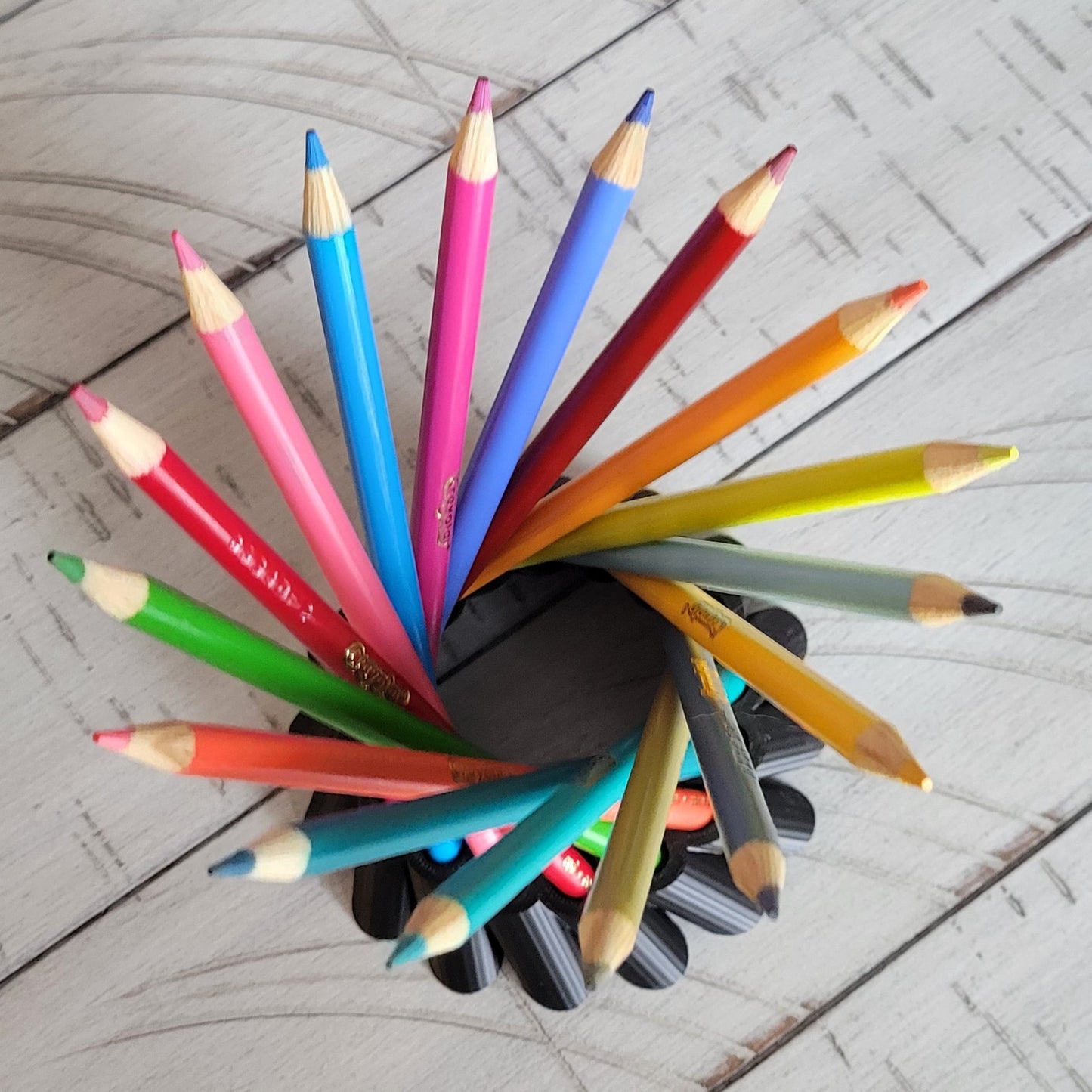 Znet3D Spiral Pencil Holder - Hyperbolic Desk Organizer for Colored Pencils and Pens - Hold 16 Pencils (pencils are not included)