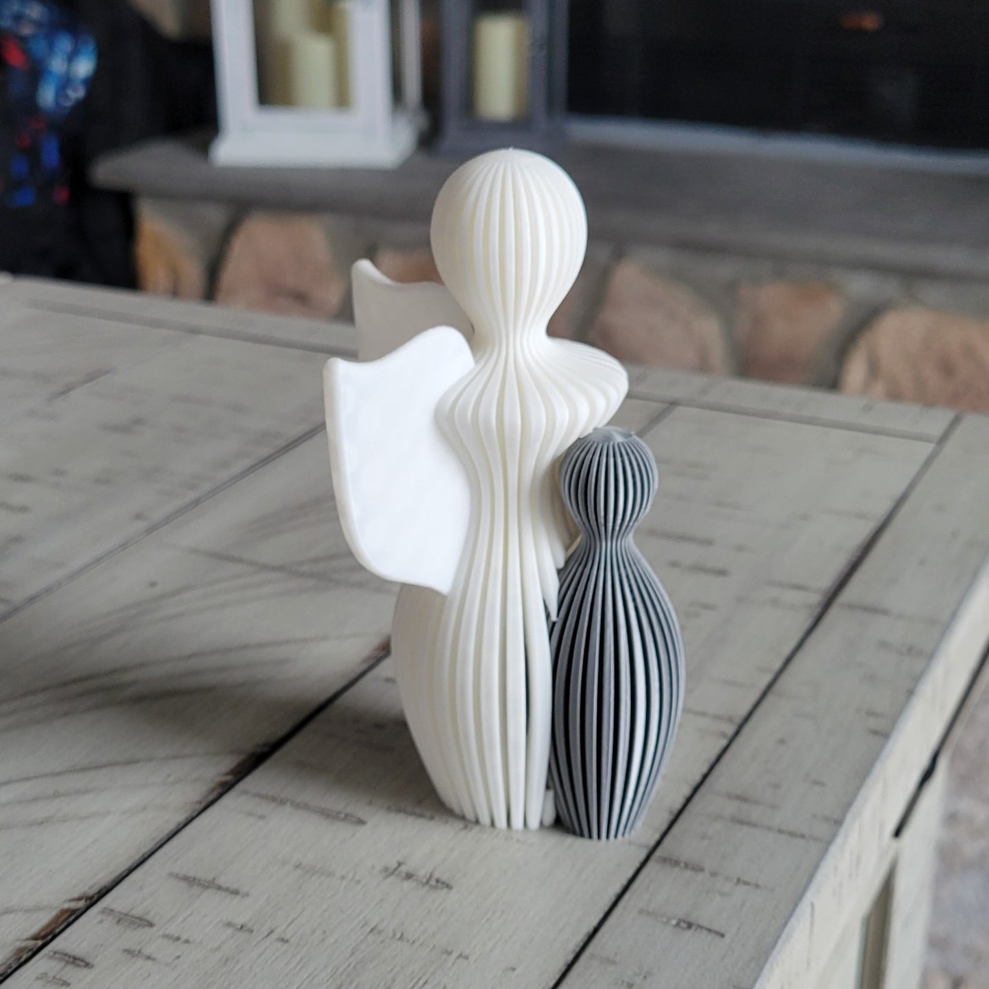Znet3D Guardian Angel Statue - Elegant Abstract Home Décor for Mother’s Day, Birthdays, Anniversaries, New Babies, or Just for Love - White Angel with Silver Child