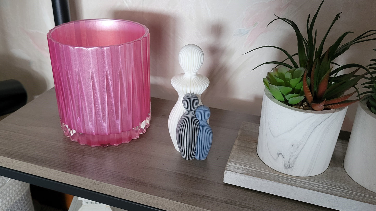 Znet3D Modern Mother and Children Decorative Sculpture, White, Grey & Blue Ribbed Design, Contemporary Art Figurine