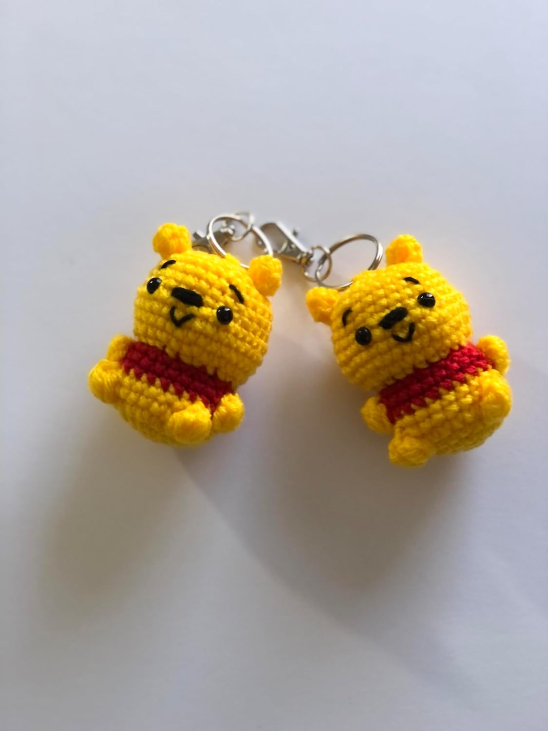 Znet3D Handmade Winnie the Pooh Crochet Plush Keychain - Charming Amigurumi Accessory