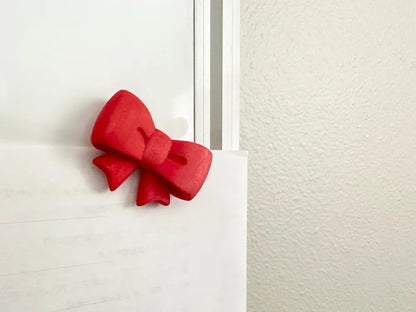 Znet3D Bow Magnets – Strong and Cute Refrigerator Magnets – 1.5 x 1.25 Inches – Perfect for Home, Office, or Classroom – Adorable and Functional Décor – 4 Pack (Black)