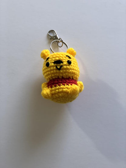 Znet3D Handmade Winnie the Pooh Crochet Plush Keychain - Charming Amigurumi Accessory