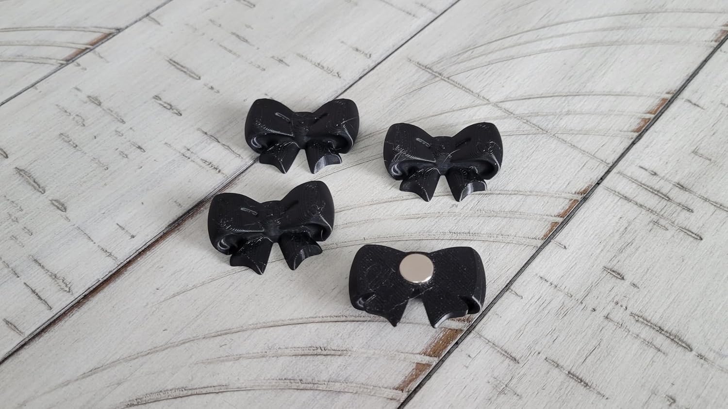 Znet3D Bow Magnets – Strong and Cute Refrigerator Magnets – 1.5 x 1.25 Inches – Perfect for Home, Office, or Classroom – Adorable and Functional Décor – 4 Pack (Black)
