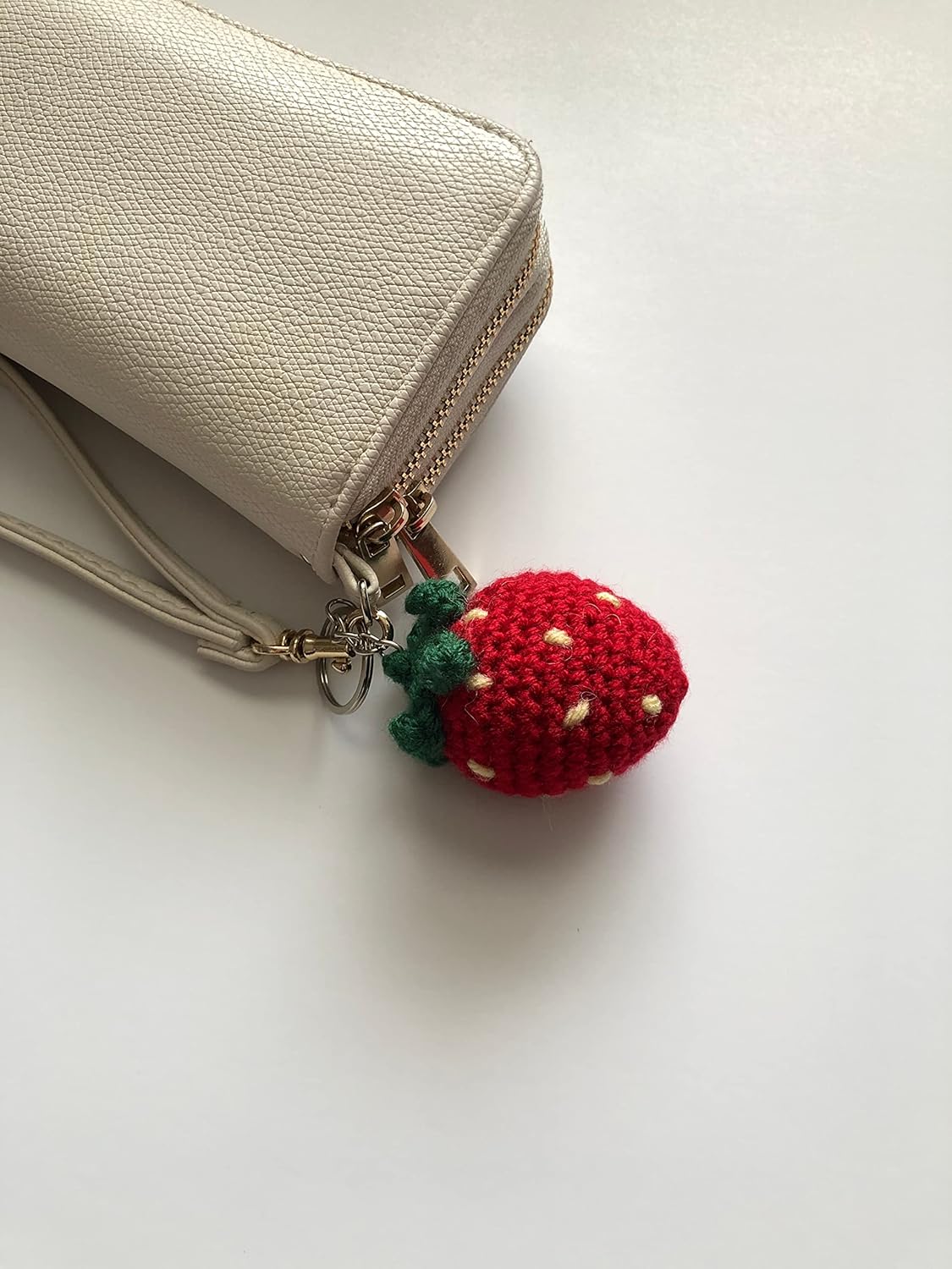 Znet3D Crochet Plush Keychain Accessory - Strawberry - Handmade Keychain Amigurumi