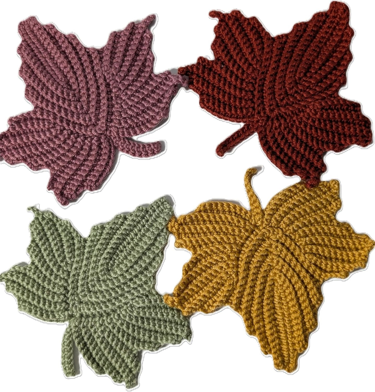 Handmade Crochet Maple Leaf Coasters, Set of 4 – Realistic Fall Leaf Drink Mats in Autumn Colors, Rustic Farmhouse Table Décor for Mugs & Glasses
